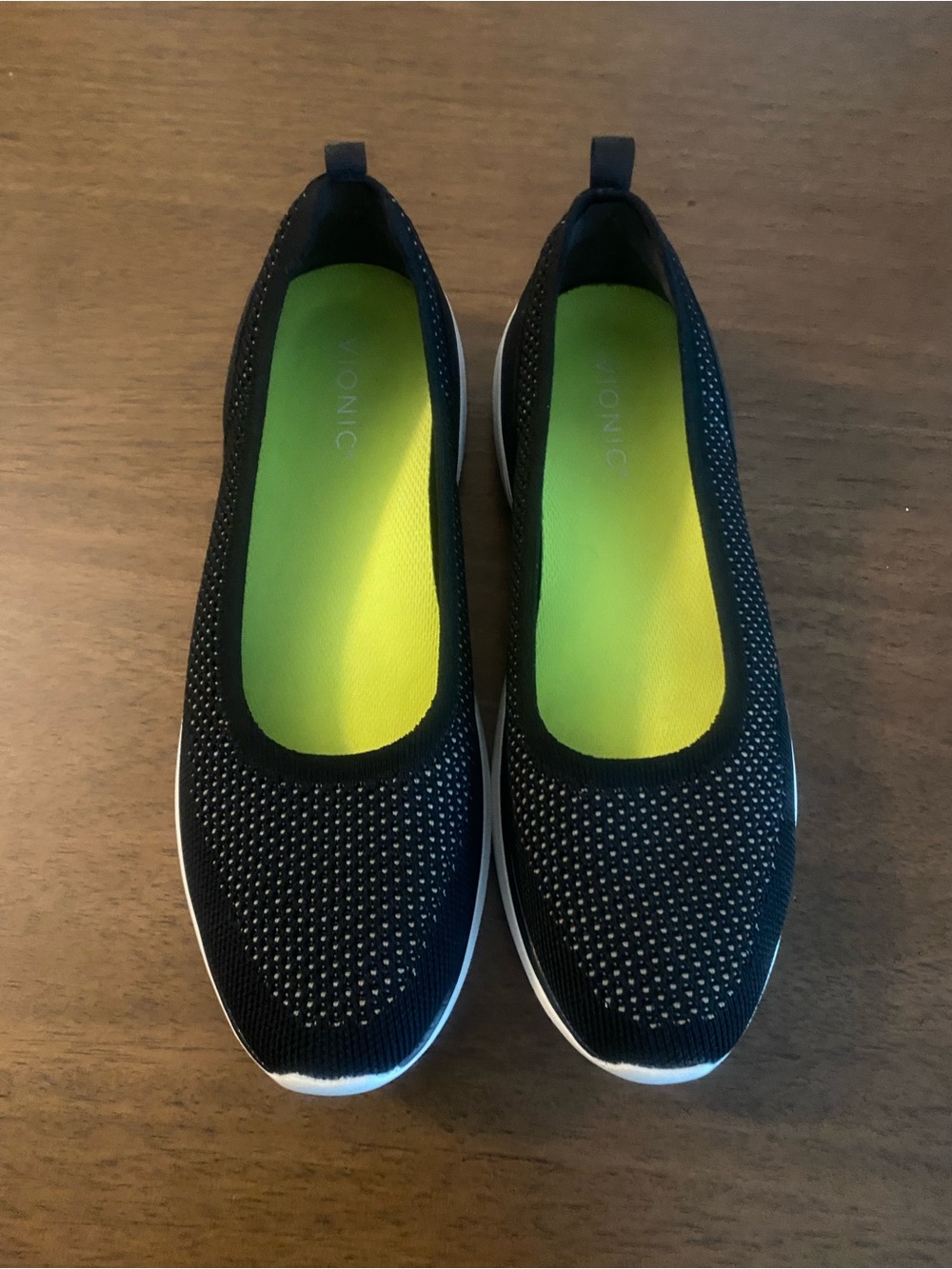 Vionic Kallie Black Knit Slip-On